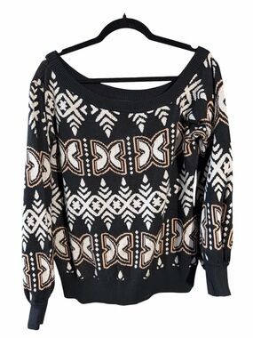 Black and White Patterned Sweater size XL